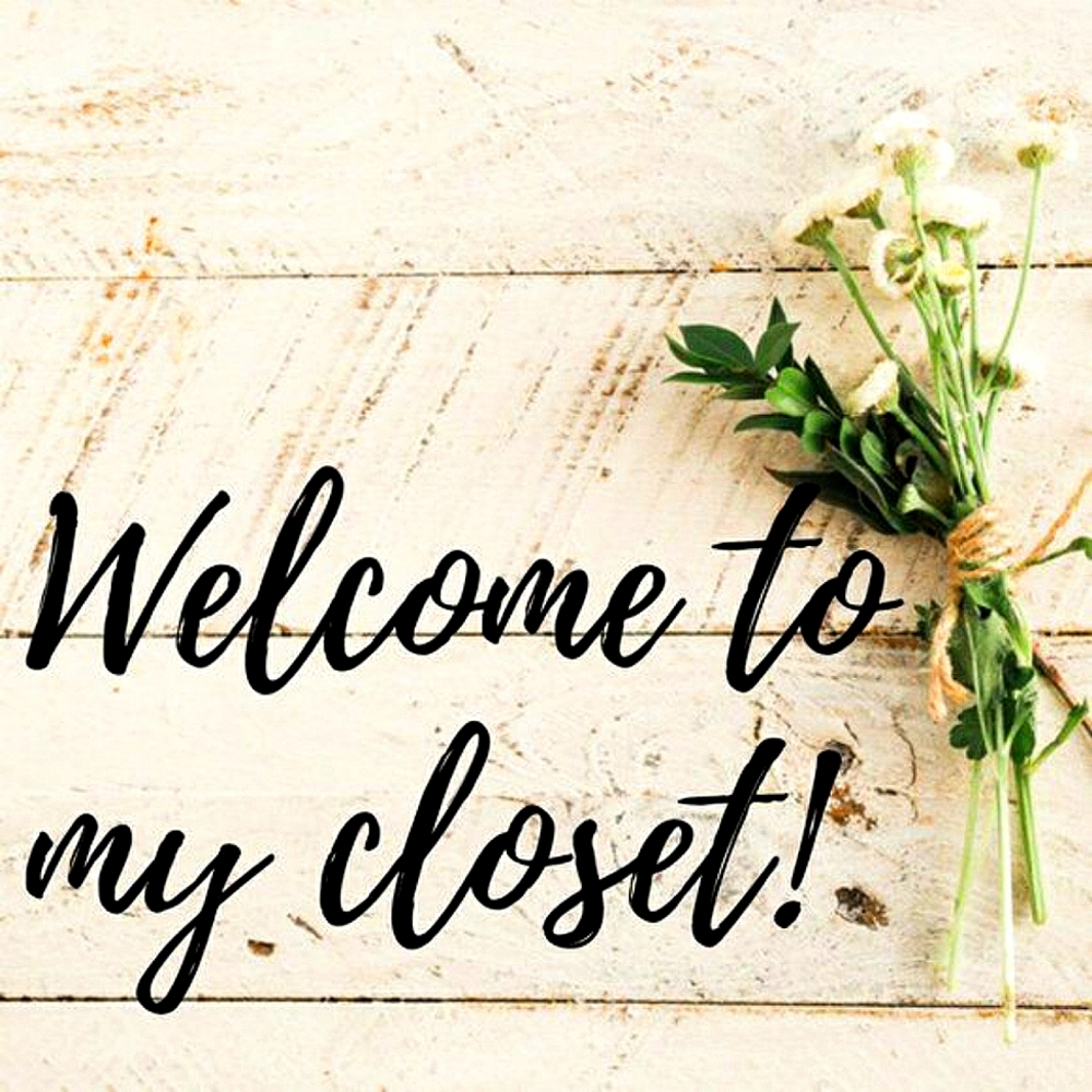 ***Welcome to BellaV's Closet**** - Picture 1 of 1